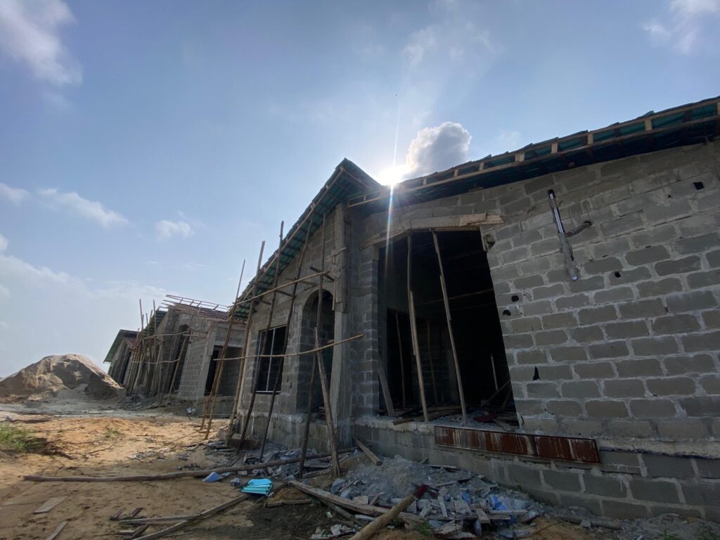 2 Bedroom Bungalow In Lekki Aviation Town 01
