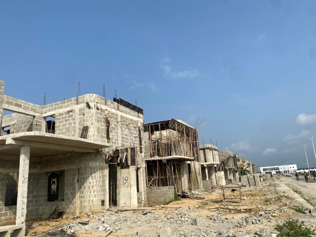 2 Bedroom Flat In Lekki Aviation Town 03