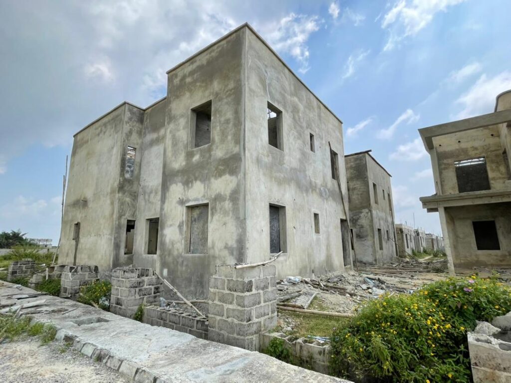 2 Bedroom Flat In Majestic Bay